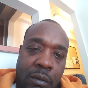 Meet your Posher, Troy